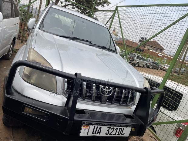 Toyota Land Cruiser Prado 2009 Silver
