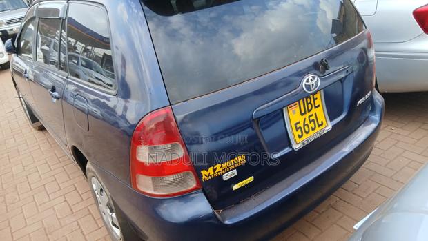 Toyota Corolla Fielder 2005 Blue