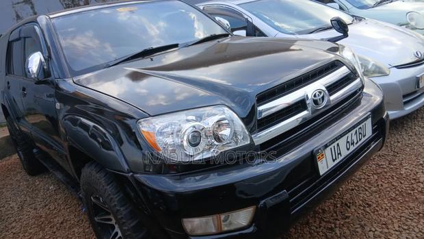 Toyota Hilux Surf 2009 Black
