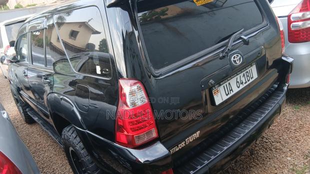 Toyota Hilux Surf 2009 Black