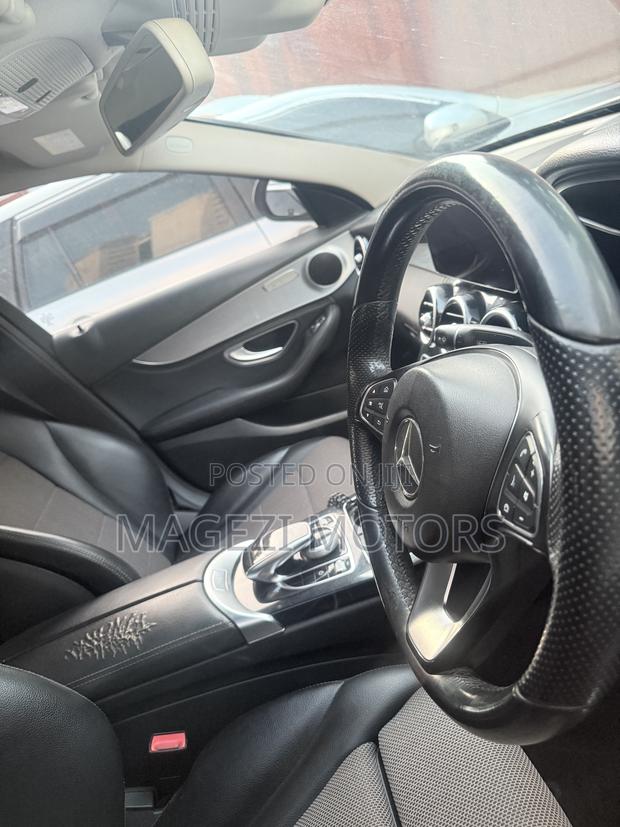 Mercedes-Benz C180 2016 White