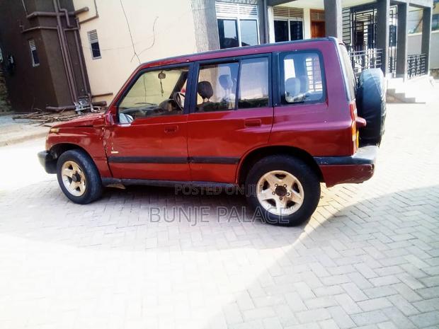 Suzuki Escudo 1993 Red