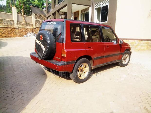Suzuki Escudo 1993 Red