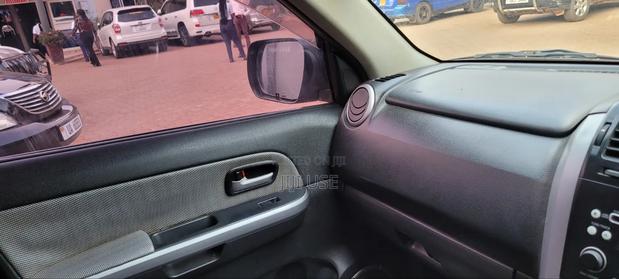 Suzuki Escudo 2005 Silver