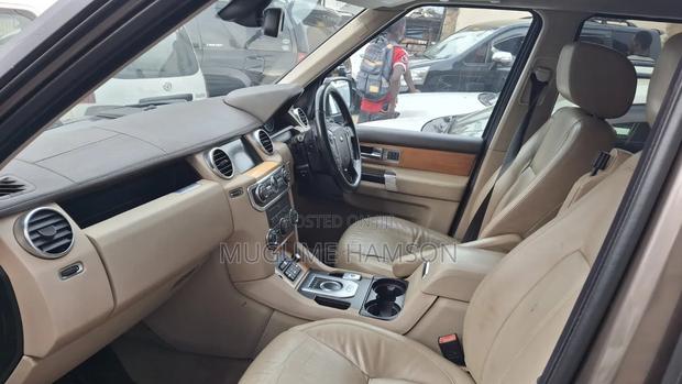 Land Rover Discovery 2012 Silver