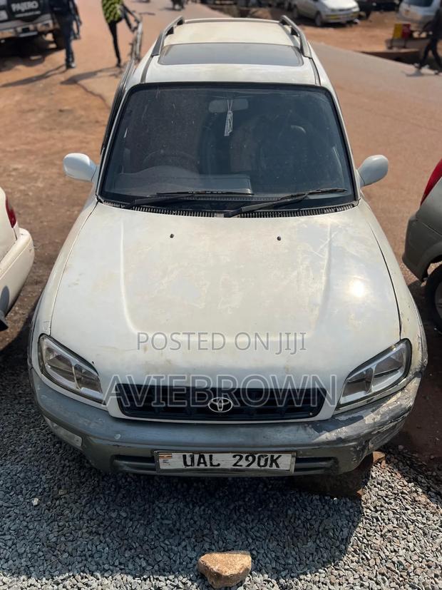 Toyota RAV4 Cabriolet 1998 White