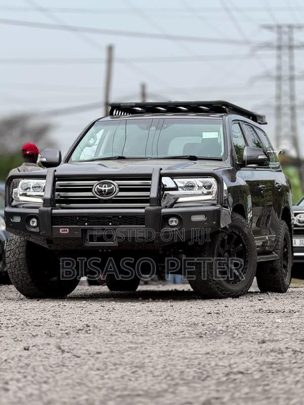 Toyota Land Cruiser 4.5 V8 TD 2019 Gray