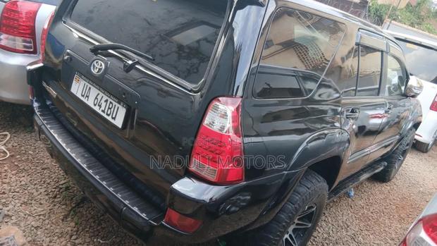 Toyota Hilux Surf 2009 Black