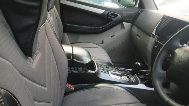 Toyota Hilux Surf 2009 Black