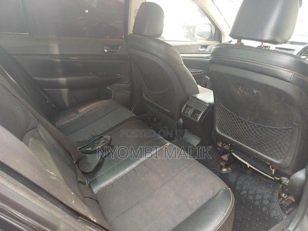 Subaru Legacy 2010 Gray