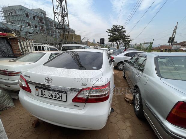 Toyota Premio 2009 White