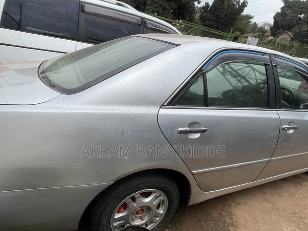 Toyota Mark II 2002 Silver