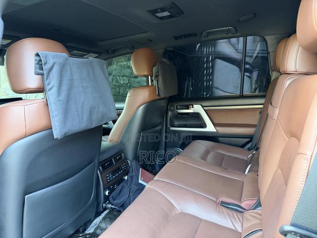 Toyota Land Cruiser 4.6 V8 ZX 2016 Blue