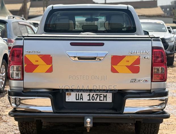 Toyota Hilux Revo Double Cab Deisel 2.8 AWD 2018 Silver