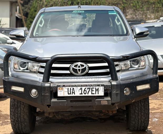 Toyota Hilux Revo Double Cab Deisel 2.8 AWD 2018 Silver