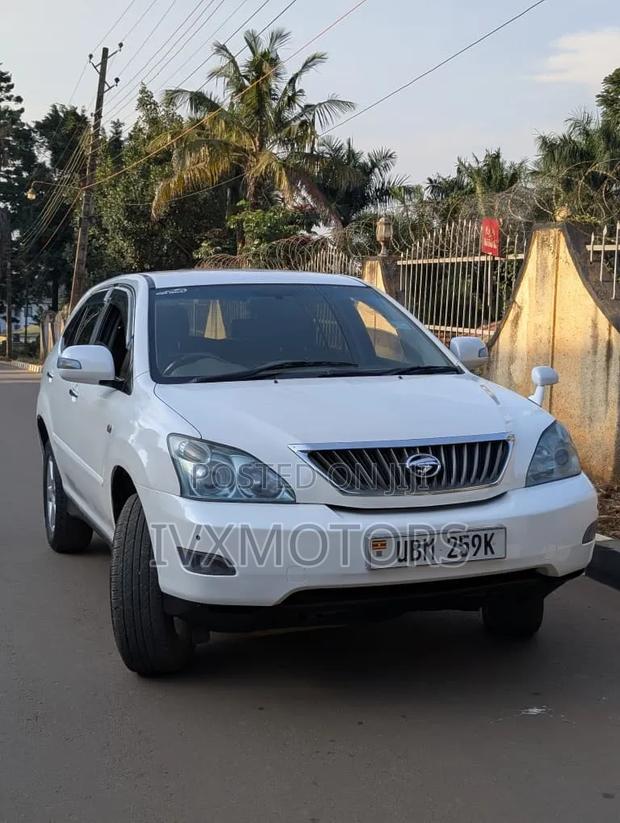 Toyota Harrier 2008 White