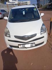 Toyota Ractis 1.3 FWD 2011 White for sale