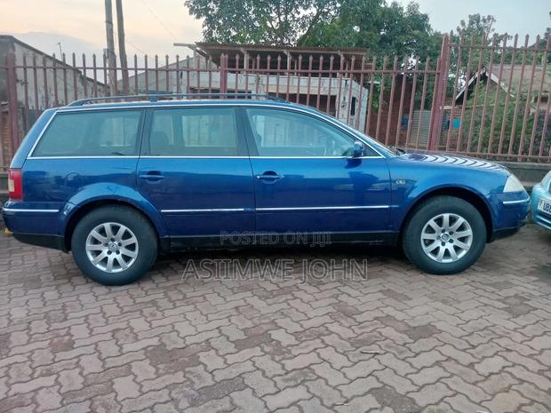 Volkswagen Passat 2008 Blue