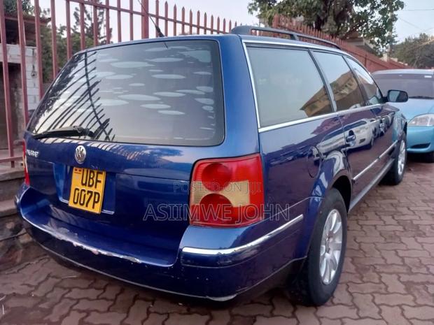 Volkswagen Passat 2008 Blue