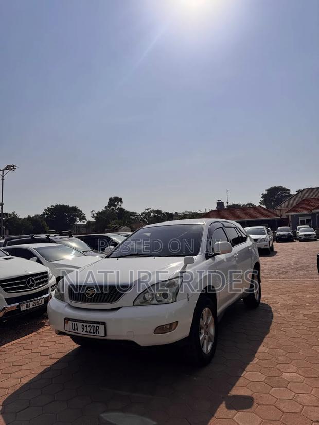 Toyota Harrier 2.4 2007 White