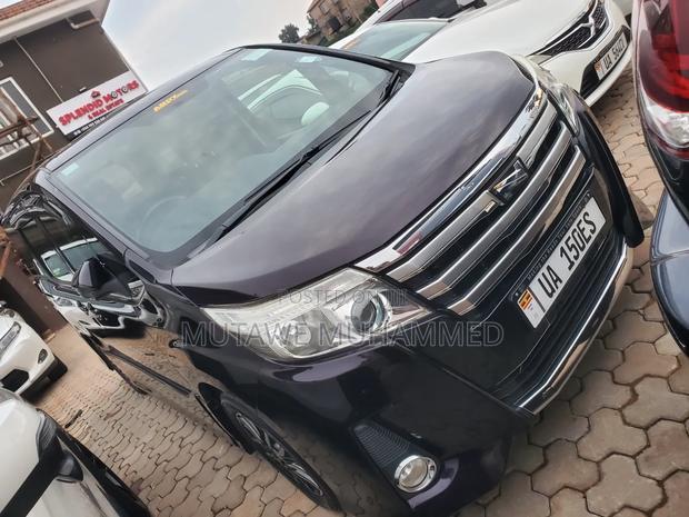 Toyota Noah 2014 Black