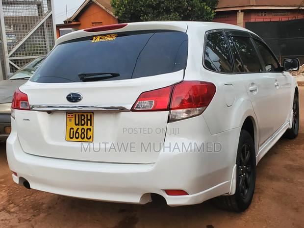 Subaru Legacy 2011 White