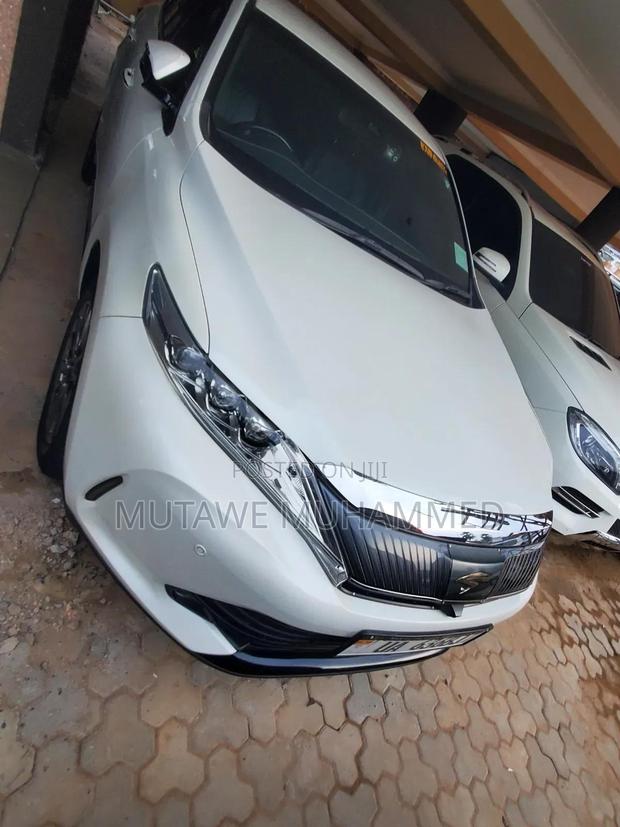 Toyota Harrier 2019 White
