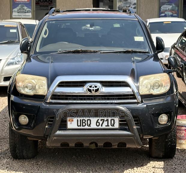 Toyota Hilux Surf 2.7 SSR 2009 Black