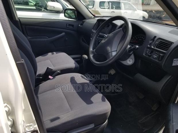 Toyota Probox 1.5 DX 4WD 2013 White