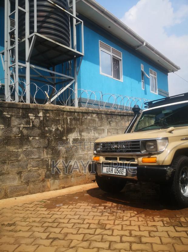 Toyota Land Cruiser Prado 1996 Beige