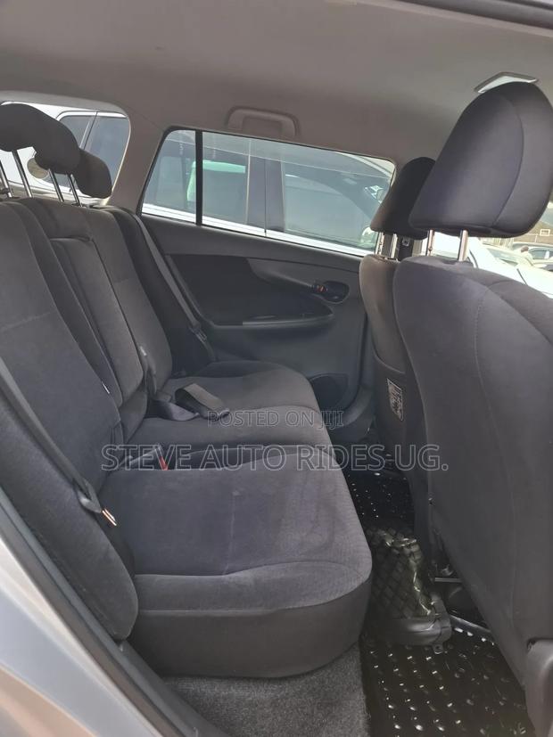 Toyota Corolla Fielder 2010 Silver