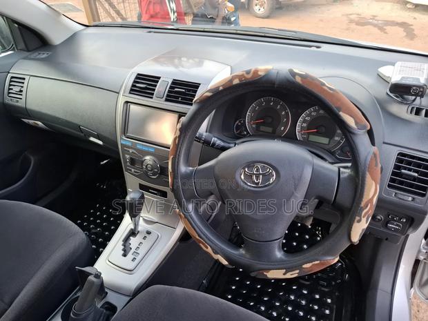 Toyota Corolla Fielder 2010 Silver