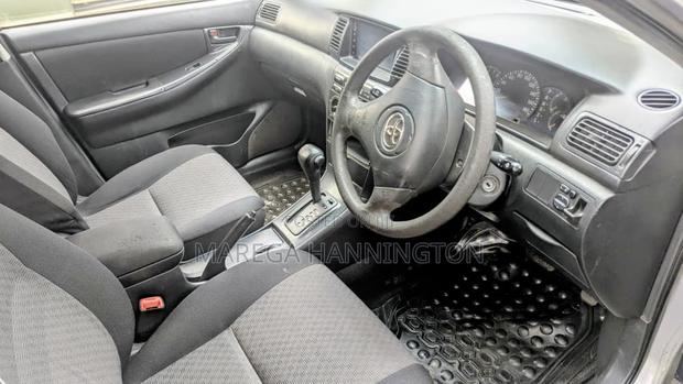 Toyota Corolla Fielder 2002 Silver