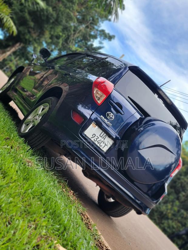 Toyota RAV4 2007 Blue