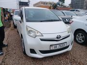 Toyota Ractis 2011 White for sale