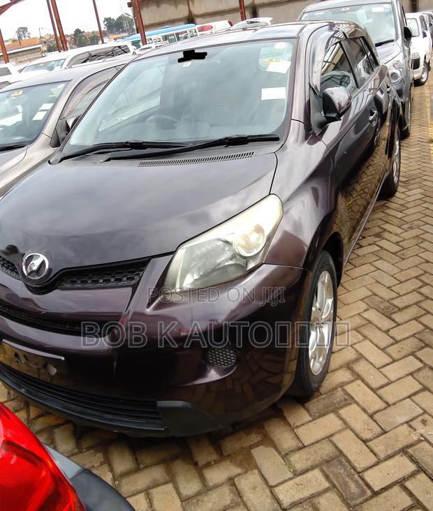 Toyota IST 2010 Maroon