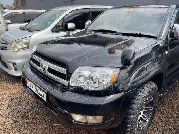 Toyota Hilux Surf 2009 Black