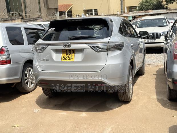 Toyota Harrier 2016 Silver