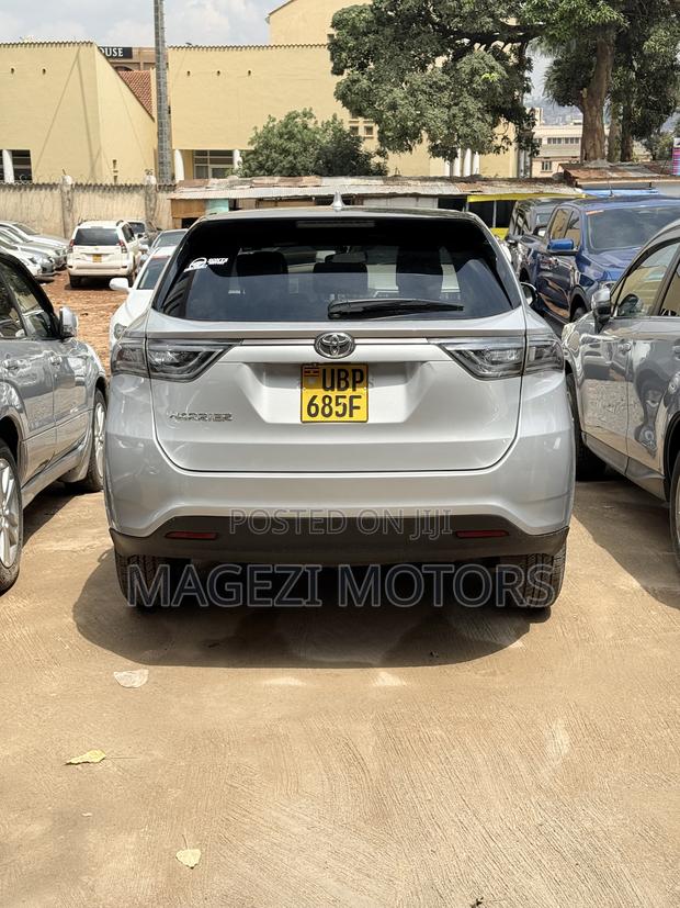 Toyota Harrier 2016 Silver