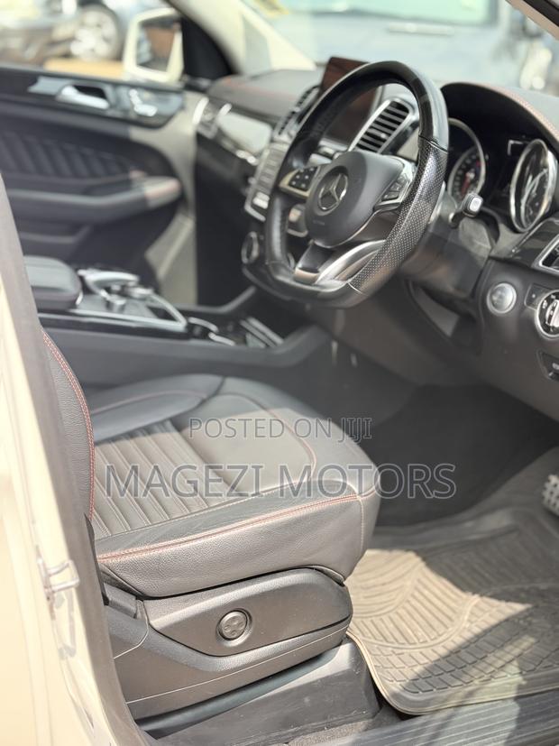 Mercedes-Benz GLE-Class 2018 White