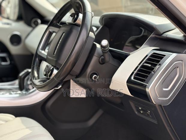 Land Rover Range Rover Sport HSE 4x4 (3.0L 6cyl 8A) 2016 White