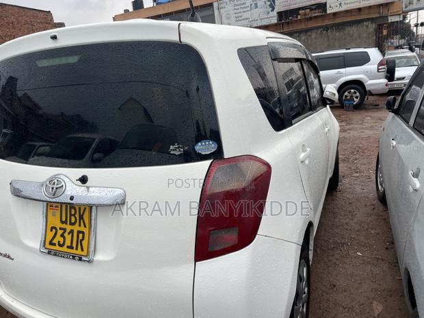 Toyota Ractis 2007 White
