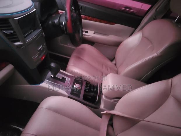 Subaru Outback 2012 Silver