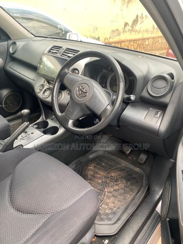 Toyota RAV4 2.5 4x4 2010 Silver