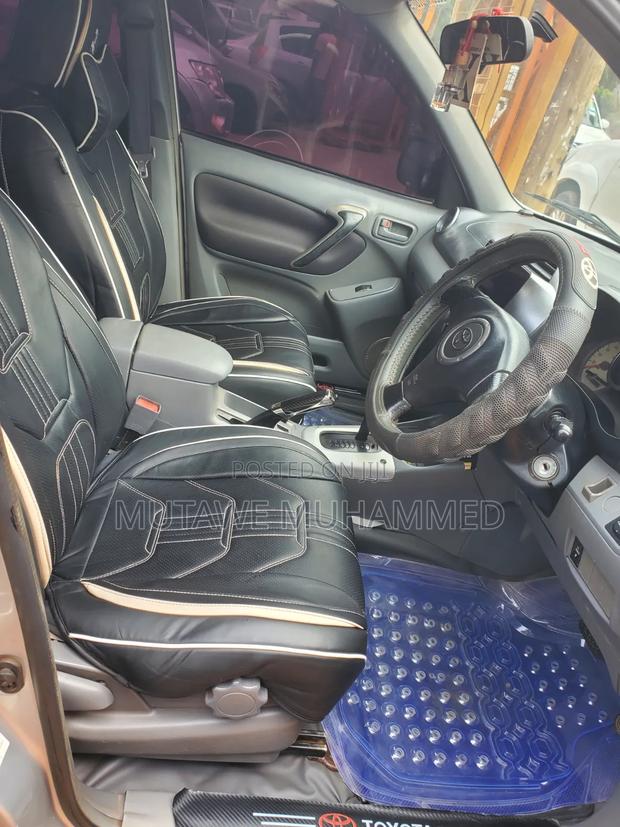 Toyota RAV4 2005 Silver