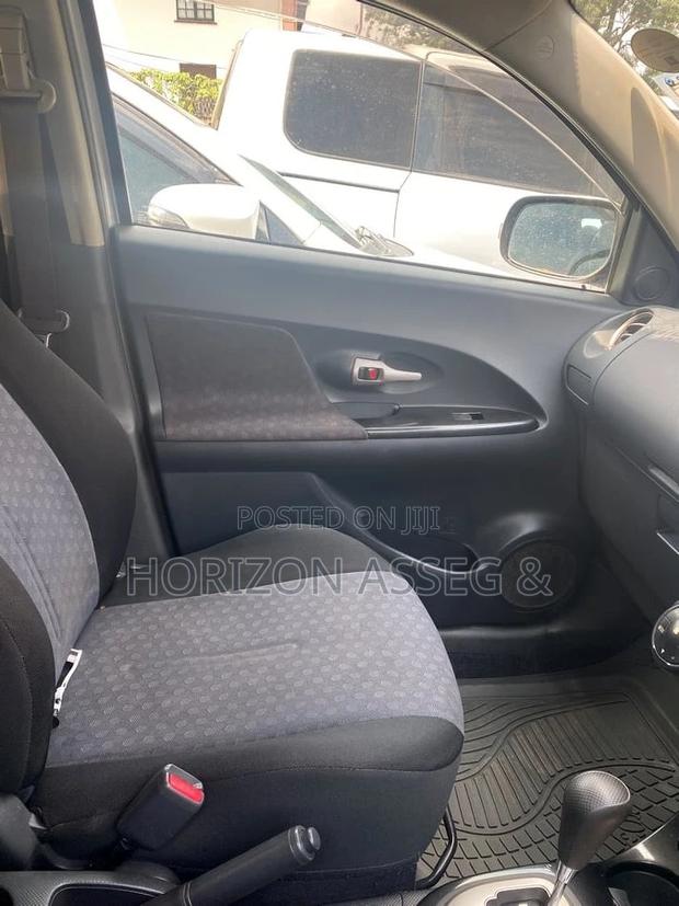 Toyota IST 2009 Silver