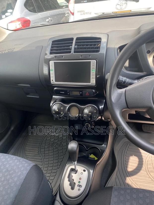 Toyota IST 2009 Silver