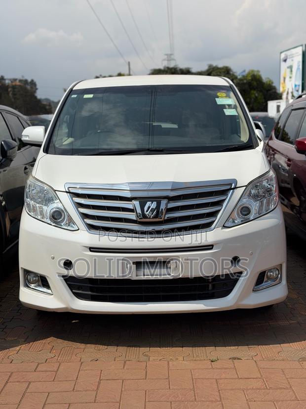 Toyota Alphard 2.4 Petrol AWD 2013 White