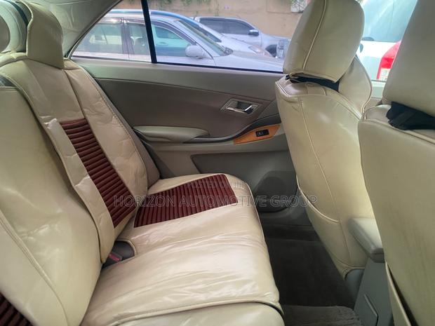 Toyota Premio 1.5 FWD 2011 Silver