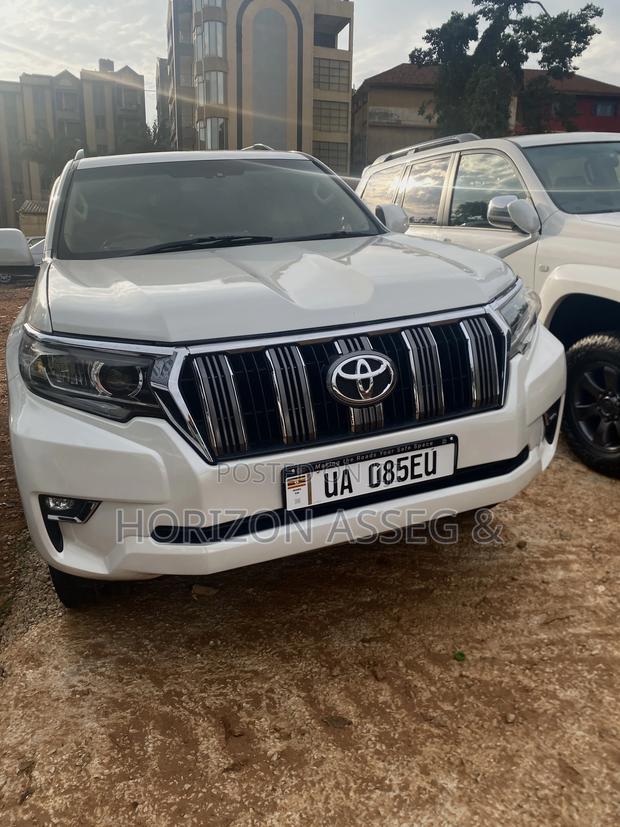 Toyota Land Cruiser Prado 2018 White